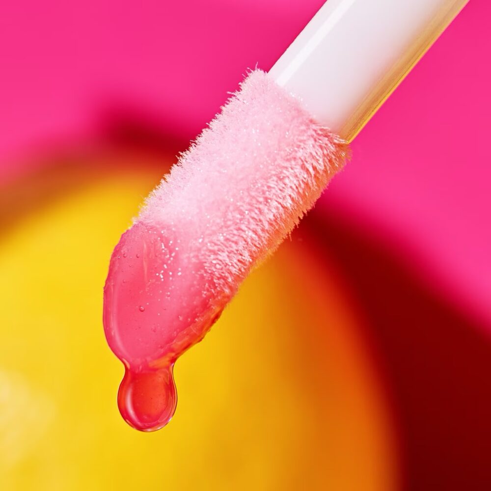 Essence Pink Squeeze, Please! Hydra Kiss Lip Oil 104 - Essence - immagine 3