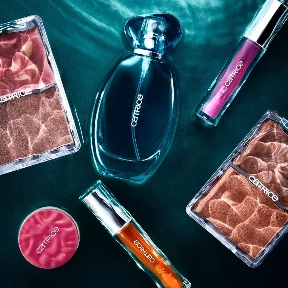 UNDERWATER SECRETS Hydra Sheen Lipgloss - Catrice - immagine 4