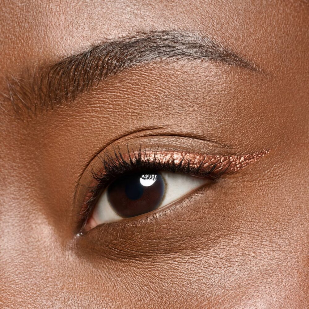 COLOUR it! metallic eyeliner liquido - Essence - immagine 4