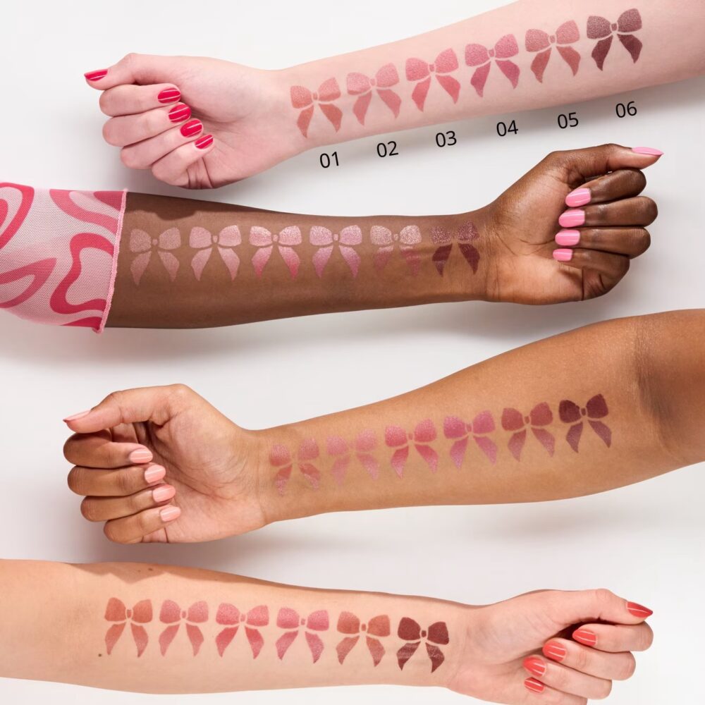 satin GLOW luminous shine lipstick 01 - Essence - immagine 3