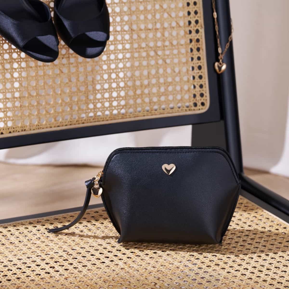 Borsa per il trucco Valentine Who? Love At First Zip - Catrice - immagine 2