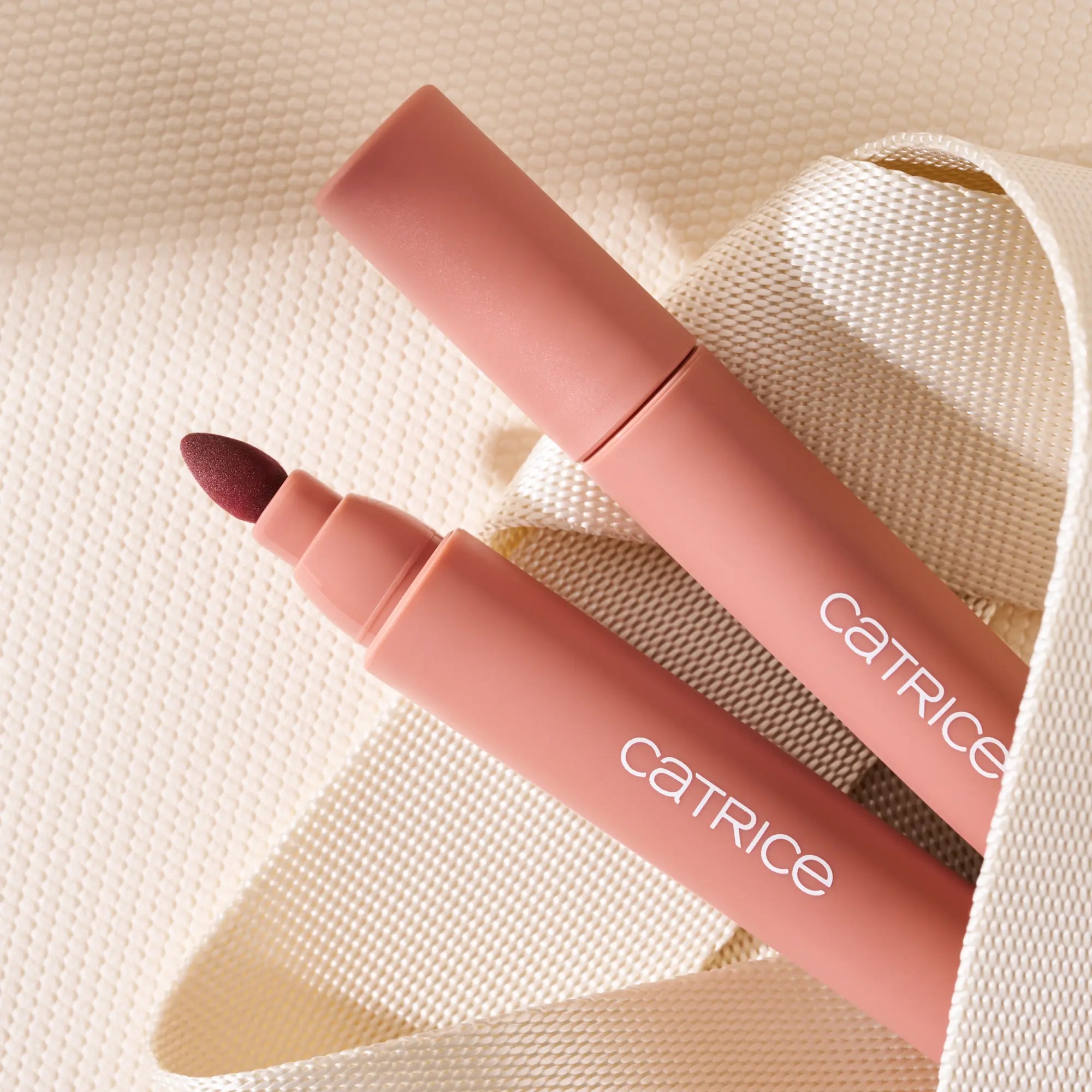 MY CORE ESSENTIALS Ultra Power Lip Stain c01 - Catrice - immagine 2