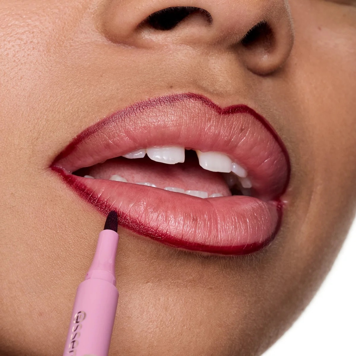 line & STAIN! TATTOO LIP LINER 01 - Essence - immagine 2